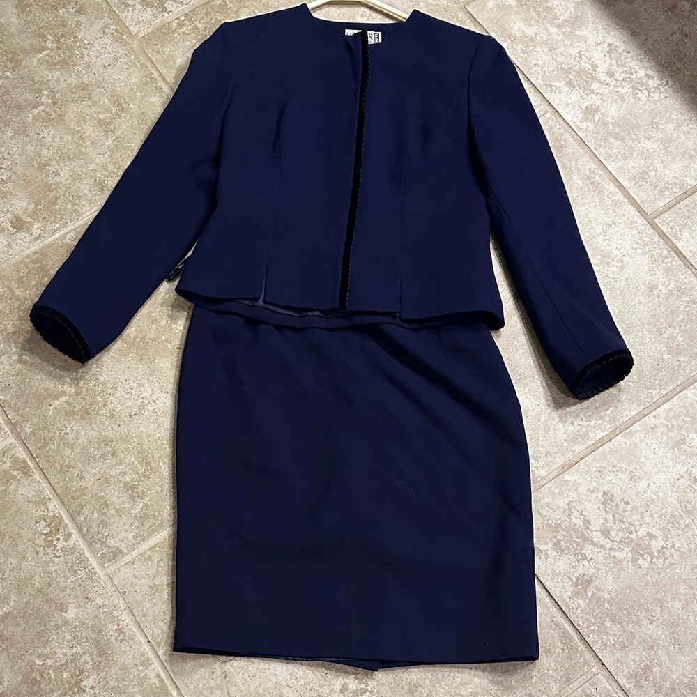 Elegant Plum/Eggplant Women's Dress Suit
